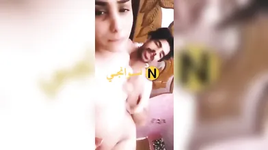 مصري ينيك حبيبته من الخلف سكس رومانسي بوس وتقفيش سكس مصري