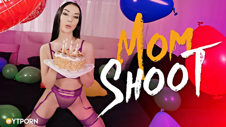 عيد ميلاد سعيد – سكس مترجم