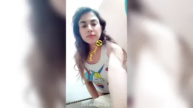 بنت مكنة تعرض بزازها الواقفة لصاحبها في الكلية سكس نودز مصري عربي
